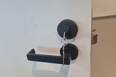 Rekey apartment door lock melbourne